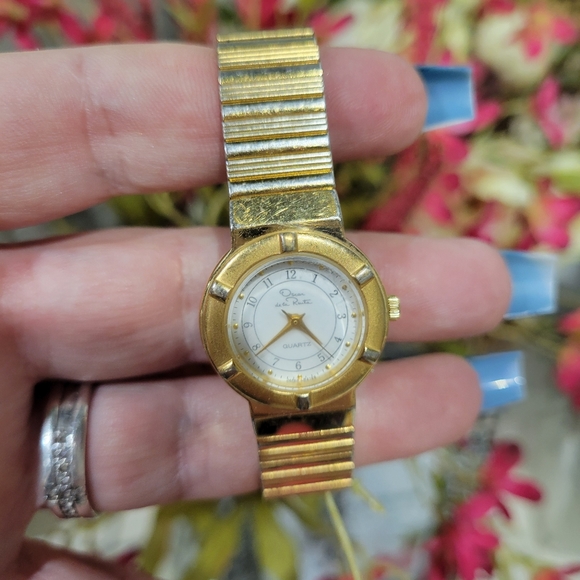 VTG OSCAR DE'La Renta GOLD STRETCH WATCH W INTERCHANGEABLE FACE - Picture 5 of 9